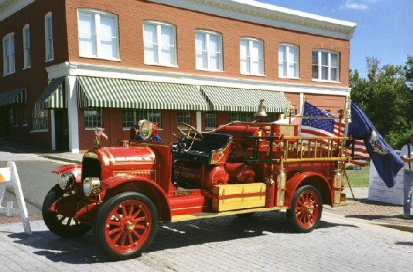 Antique fire truck, Culpeper